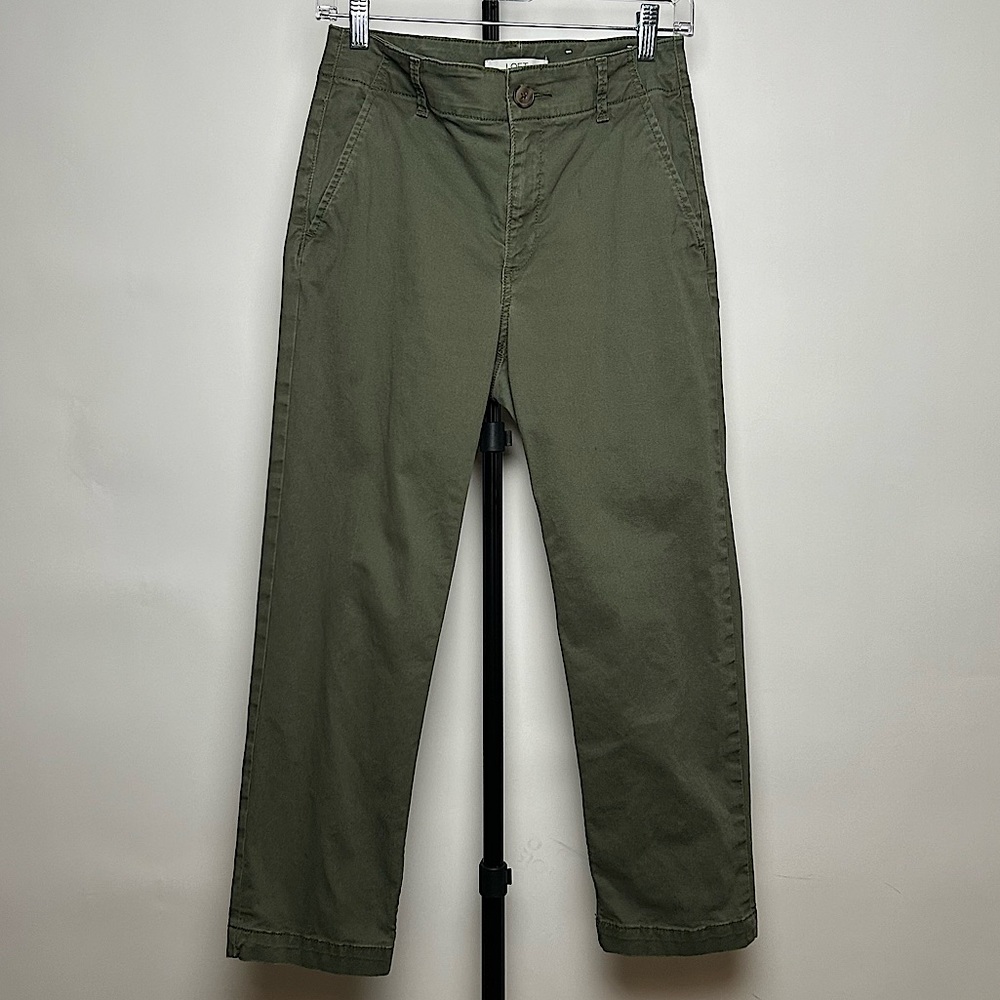 Loft women’s “Perfect Straight Pants- Washed Twill”, color “wild vine”, size 2P